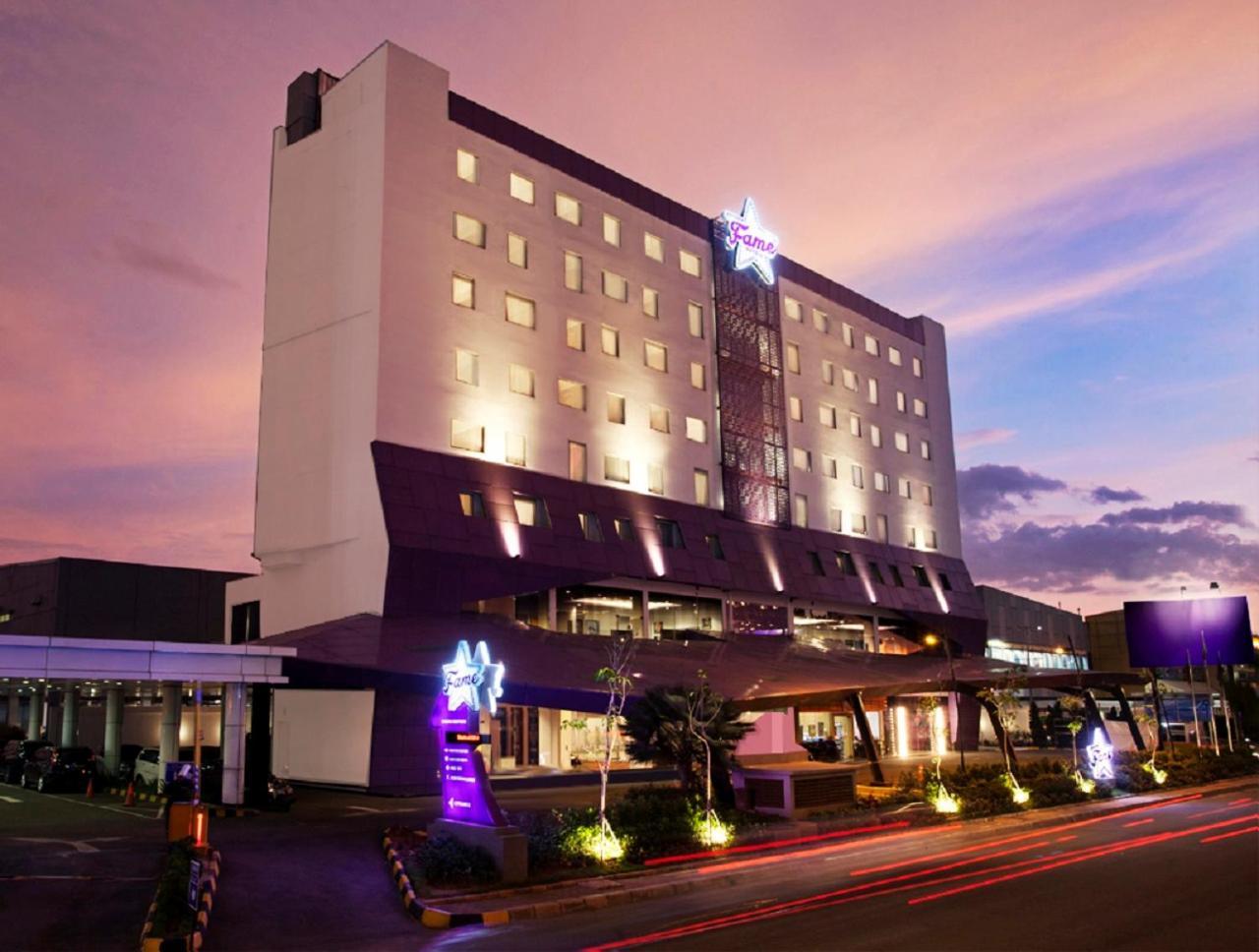 Fame Hotel Gading Serpong Тангеранг Екстер'єр фото